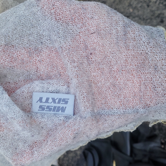 MISS SIXTY bell sleeve tunic - Picture 4 of 8